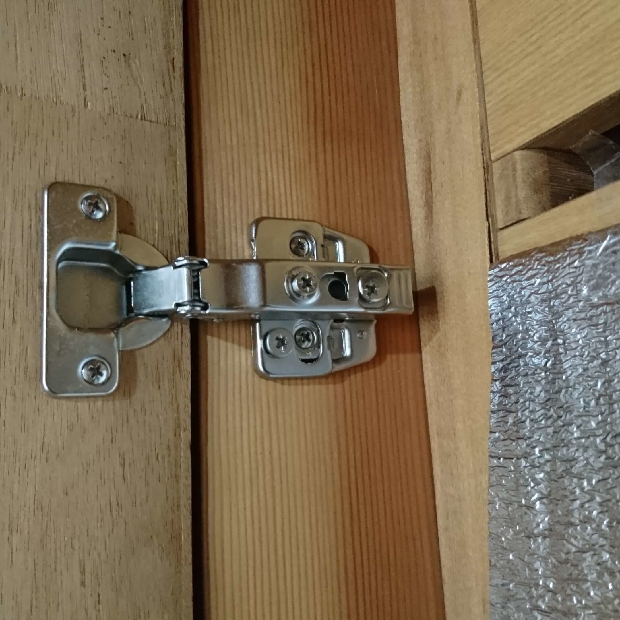 蝶番の調整・交換 大治町 | 蝶番の調整・交換なら建具修理の窓口大治町