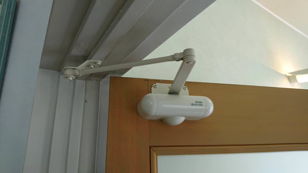 ドアマン取替え 大治町 | ドアマン取替えなら建具修理の窓口大治町